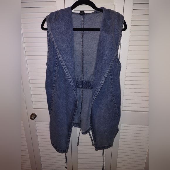 RedFox Ladies Denim Jean Sleeveless Hoodie - Picture 10 of 16
